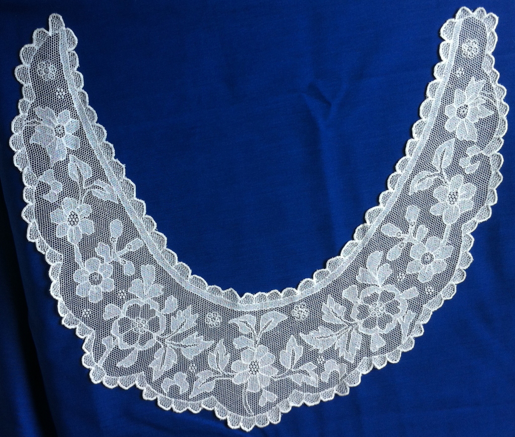Collar of Limerick Lace
